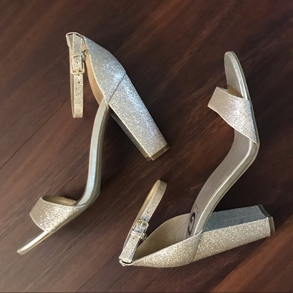 G BY GUESS Glittery Gold Chunky Heel Sandal // 8.5 - Picture 8 of 8